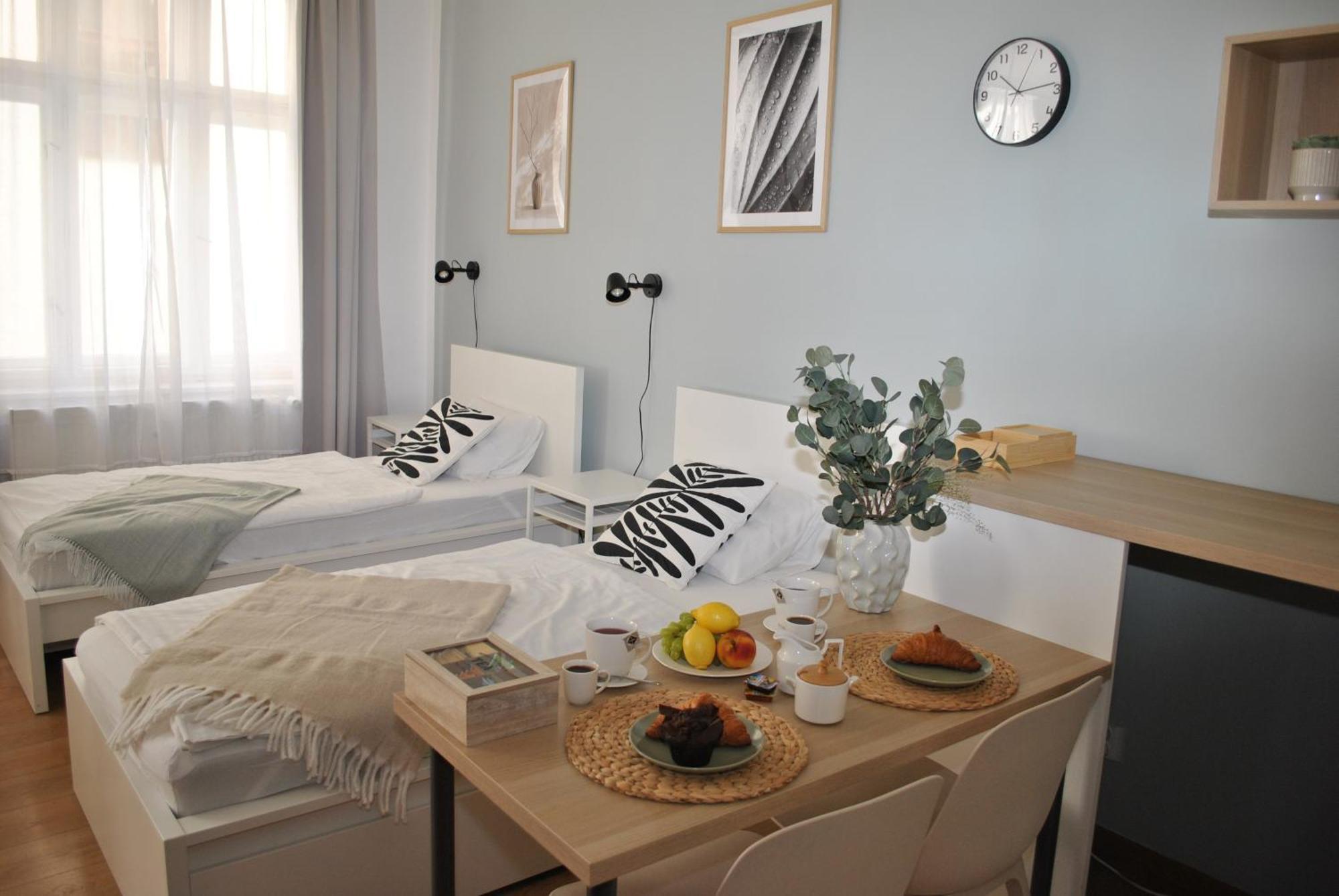 7 Nights Apartments Dominikanske N. برنو المظهر الخارجي الصورة