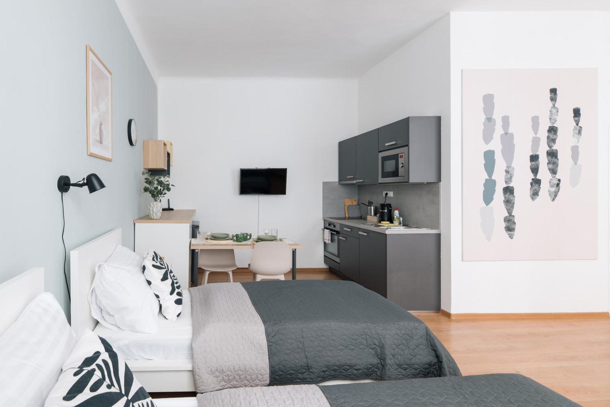 7 Nights Apartments Dominikanske N. برنو المظهر الخارجي الصورة