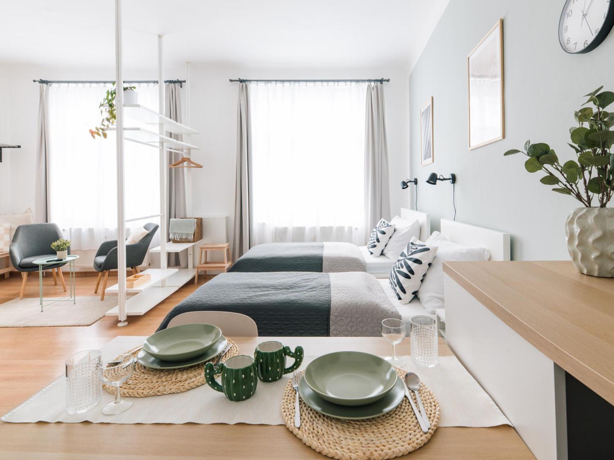 7 Nights Apartments Dominikanske N. برنو المظهر الخارجي الصورة
