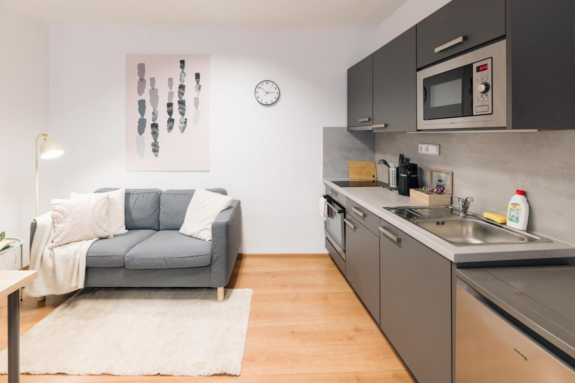 7 Nights Apartments Dominikanske N. برنو المظهر الخارجي الصورة